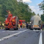Zderzenie dwóch ciężarówek na dk 46 w Dąbrowie