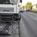Zderzenie ciężarówki z osobówką na ul. Nysy Łużyckiej w Opolu