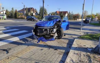 Wypadek na skrzyżowaniu w Opolu. Kobieta w ciąży zabrana do szpitala