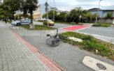 72-latek w bmw potrącił rowerzystę na oznakowanym przejeździe dla rowerów w Opolu. Rowerzysta był nietrzeźwy