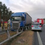 Utrudnienia na A4 w kierunku Wrocławia. Ciężarówka wjechała w barierki