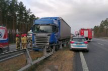 Utrudnienia na A4 w kierunku Wrocławia. Ciężarówka wjechała w barierki