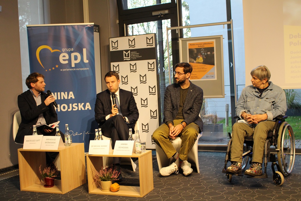 O uchodźcach w Opolu. Debata „Polska murem oddzielona” z udziałem Janiny Ochojskiej, Michała Wanke i prezydenta Opola