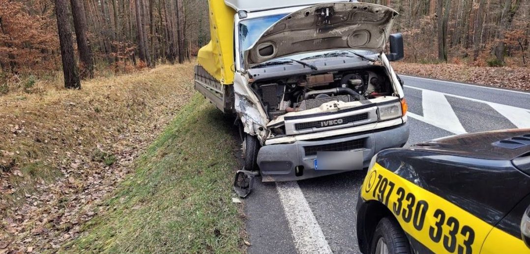 Wypadek na trasie Opole – Nysa. Jedna osoba została ranna