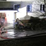Pożar mieszkania na ul. Dambonia w Opolu. Strażacy uratowali 82-letnią kobietę