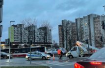 Zerwany sygnalizator świetlny na skrzyżowaniu w Opolu