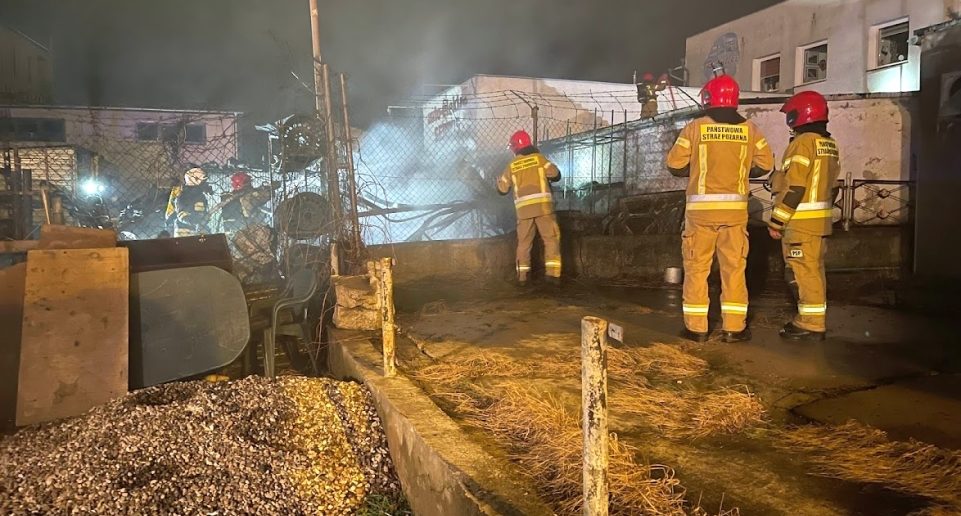 Pożar warsztatu samochodowego w Opolu. Straty wyceniono na 150 tys. zł