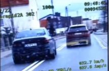 Jechał z prędkością ponad 100 km/h w terenie zabudowanym i wyprzedzał na podwójnej ciągłej