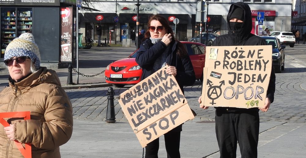 Ala ma kota, Czarnek też! Protest w Opolu