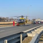 Zderzenie pięciu pojazdów na obwodnicy Opola. Dwie osoby zabrane do szpitala