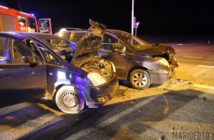 Zderzenie dwóch aut na skrzyżowaniu we Wrzoskach obok stacji paliw