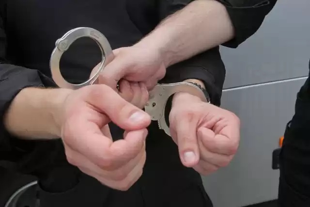 30-latek zatrzymany za 20 włamań do piwnic. Mężczyźnie grozi do 10 lat więzienia