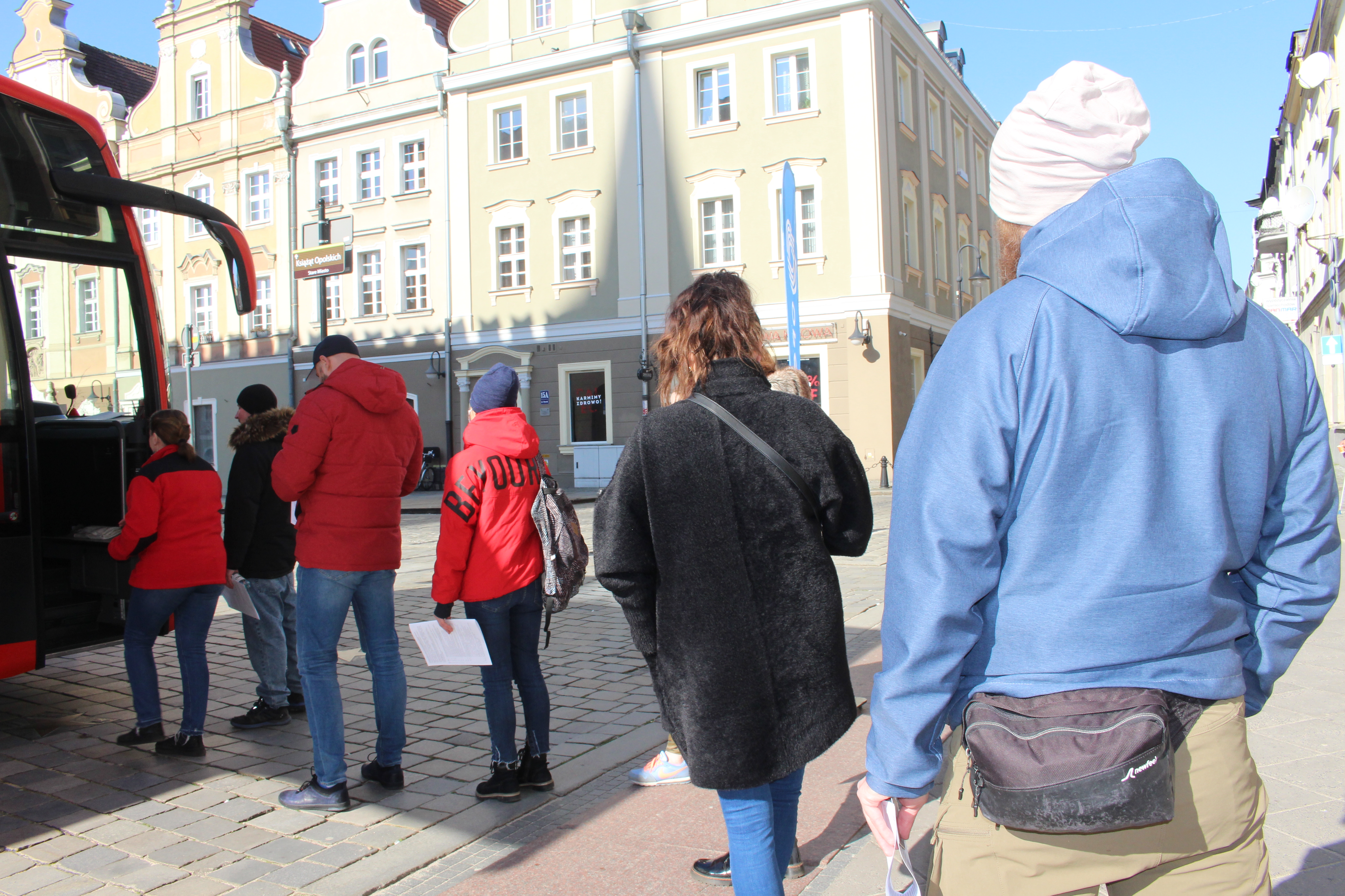 Pomoc. Opolanie oddają krew, bo chcą zrobić coś dobrego w trudnych czasach