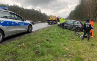 Wypadek na autostradzie A4. Na miejscu lądował śmigłowiec LPR Wypadek na autostradzie A4. Na miejscu lądował śmigłowiec LPR