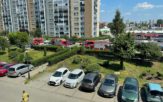 Wyciek gazu na klatce schodowej przy ul. Koszyka w Opolu. Na miejscu 5 zastępów straży pożarnej