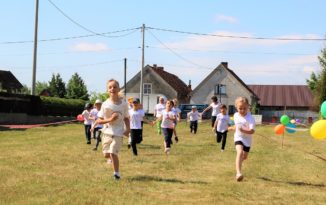 Przedszkolaki z Brynicy na sportowo świętowały Dzień Dziecka Przedszkolaki z Brynicy na sportowo świętowały Dzień Dziecka