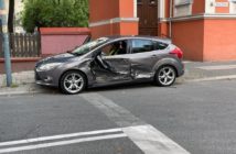 Wypadek na ul. Sienkiewicza w Opolu. Dwie osoby zabrane do szpitala