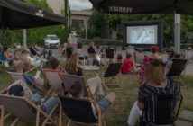 Lato z kinem na placu Teatralnym. Za nami półmetek projektu