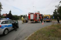 Zderzenie dwóch aut na skrzyżowaniu ulic Krapkowickiej i Odrodzenia w Opolu