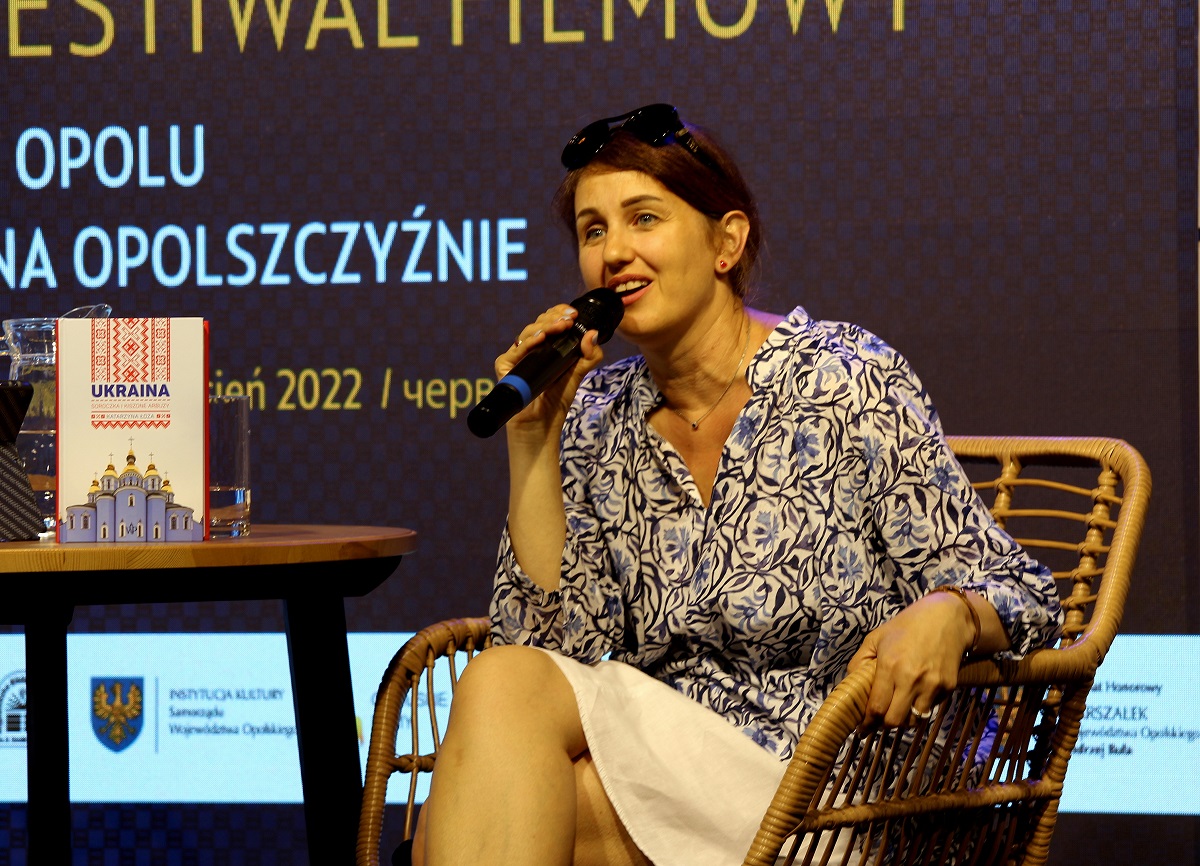 Mieszkanka Lwowa, przewodniczka, pisarka&#8230; Katarzyna Łoza opowiadała o Ukrainie w namiocie WBP