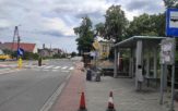 W Dobrzeniu Wielkim budują kolejną sygnalizację świetlną, będzie bezpieczniej
