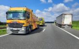 Zderzenie trzech ciężarówek na autostradzie A4. Dwie osoby poszkodowane