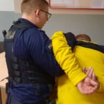 Namysłów. Chciał ukryć się przed policjantami w krzakach