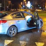 Zderzenie trzech pojazdów na al. Solidarności w Opolu. Sprawca uciekł z miejsca zdarzenia