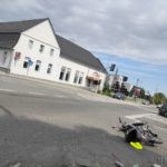 Kierujący motorowerem zderzył się ze skodą na skrzyżowaniu w Opolu