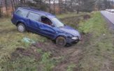 41-latka straciła panowanie nad samochodem i wpadła do rowu w Kątach Opolskich