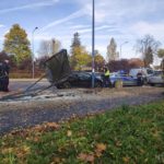 Wjechał toyotą w wiatę przystanku autobusowego. Poszkodowany 15-latek