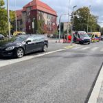 Wypadek na skrzyżowaniu w Opolu. Jadąca na sygnale karetka zderzyła się z volvo