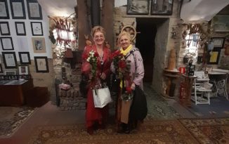 „Kolory jesieni” - wieczorek poetycko-muzyczny w Galerii Studnia w Krapkowicach