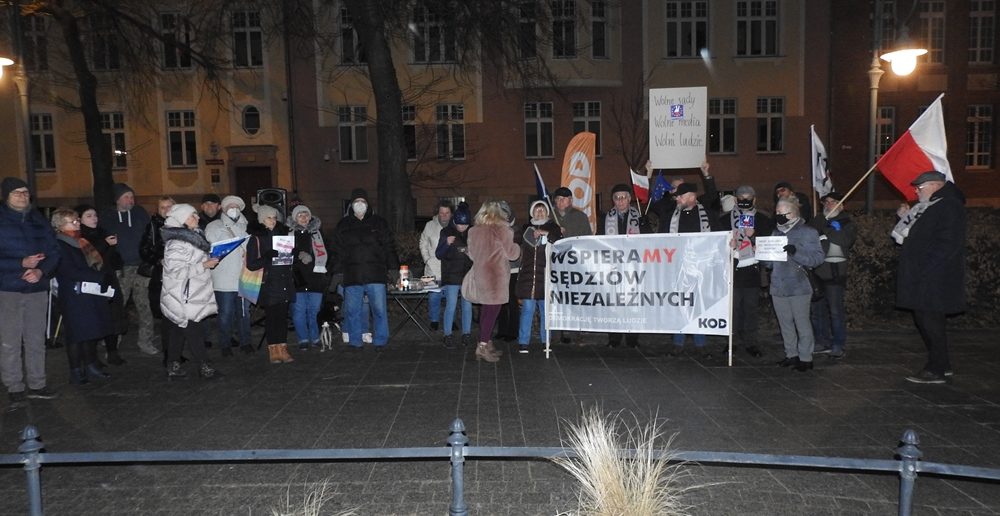 Wolni Ludzie z Opola nie dadzą się oszukać PiSowi. Znów staną pod sądem w Dniu Solidarności z Represjonowanymi Sędziami