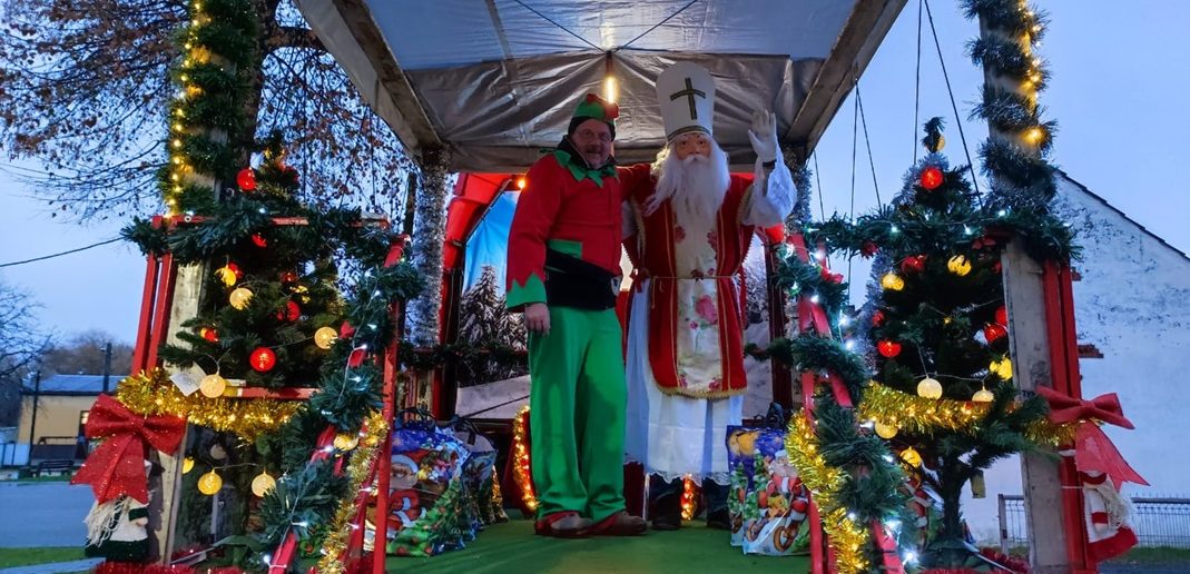 Jak nakazuje tradycja orszak św. Mikołaja po raz kolejny wyruszył w Kępie