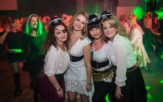 „Przyjemna atmosfera, miłe dziewczyny, świetna muzyka”. W Dobrzeniu odbył się II Wojewódzki Babski Comber [GALERIA]