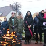 Mieszkańcy Brynicy kolędowali przy bożonarodzeniowej szopce [GALERIA]
