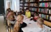 Ferie z książką w Filii Bibliotecznej w Starych Siołkowicach z Reksiem w roli głównej