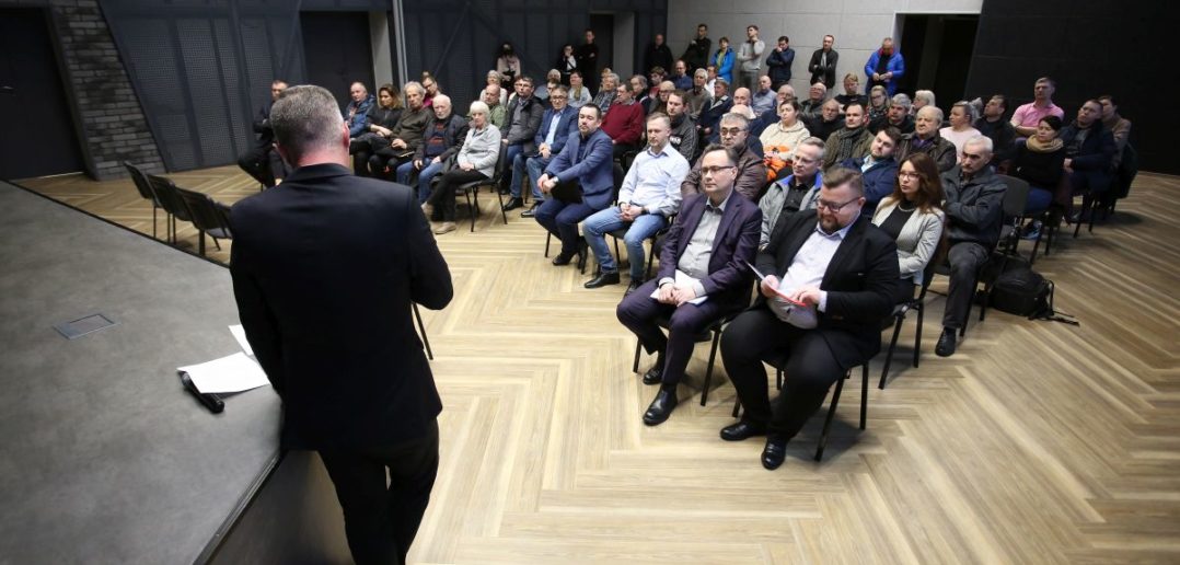Mieszkańcy i urzędnicy dyskutowali o dokończeniu obwodnicy gminy Dobrzeń Wielki [GALERIA]