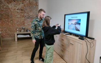 ,,W obiektywie smartfona&#8221;. Warsztaty fotograficzne dla dzieci i młodzieży w Popielowie