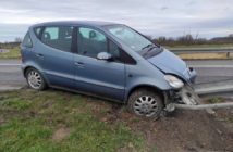 Kierujący Mercedesem wjechał w bariery.46-latek miał 3,5 promila.