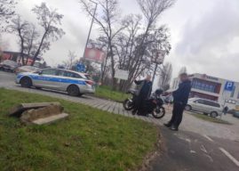 Zderzenie osobowej skody i motocykla na ul. Budowlanych w Opolu