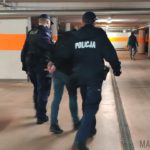 Trzy zdarzenia drogowe w Schodni, stłuczka w Opolu i pijany mężczyzna na parkingu podziemnym &#8211; weekendowe zdarzenia