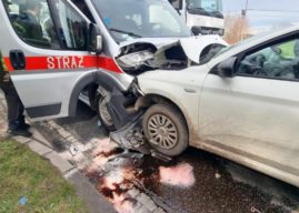 Trzy zdarzenia drogowe w Schodni, stłuczka w Opolu i pijany mężczyzna na parkingu podziemnym – weekendowe zdarzenia