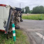 Zderzenie osobowego opla z busem na obwodnicy Osowca