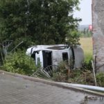 Kierowca bmw wjechał do ogródka na ul. Wrocławskiej w Opolu