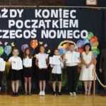 Uczniowie PSP Stare Siołkowice zakończyli rok szkolny. Teraz rozpoczną wyczekiwane wakacje [GALERIA]