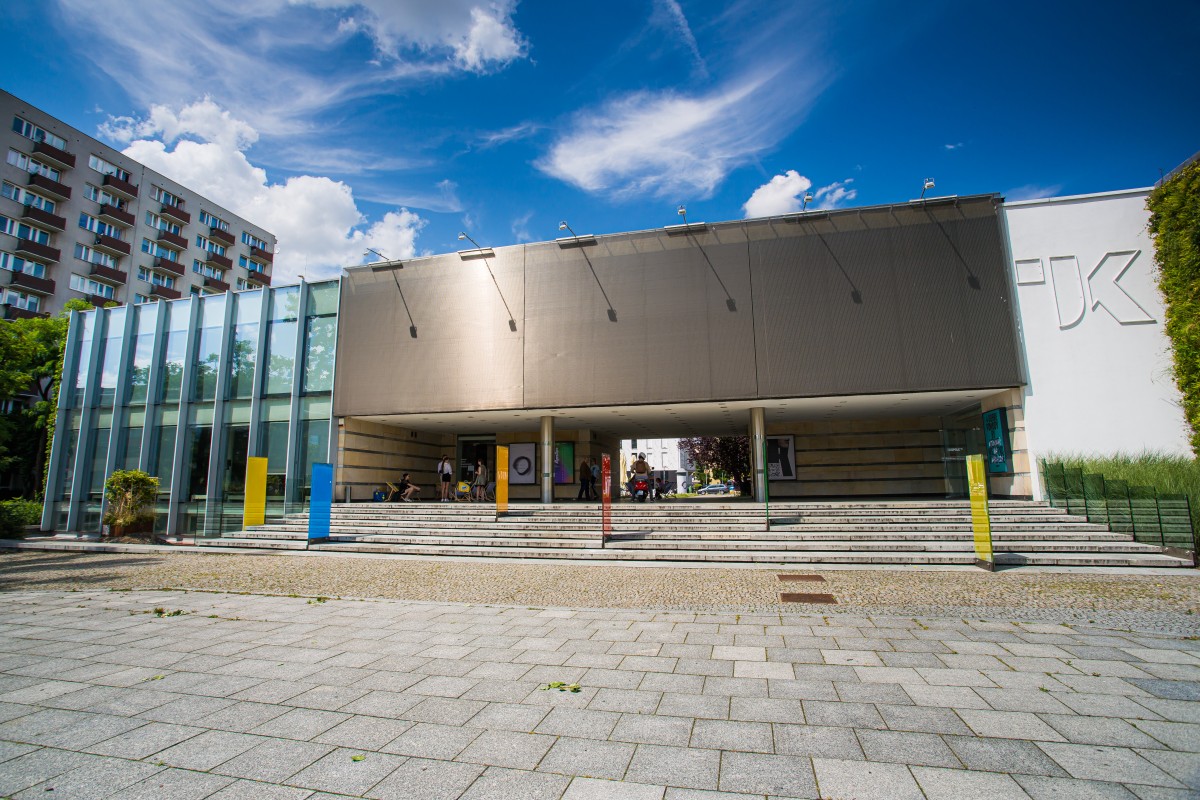 Wernisaż prac konkursu literacko – plastycznego „Moje miasto – słucham dźwięków, dotykam faktur”