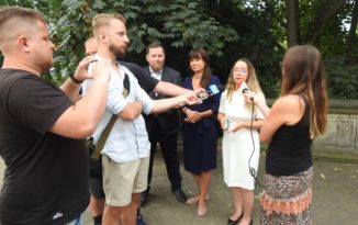 Lewica Razem &#8211; przedwyborczo i o standardach okołoporodowych