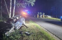 Zderzenie-dwóch-samochód-na-drodze-powiatowej-między-Ładzą-a-Popielowem